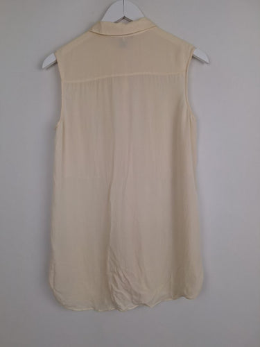 Second-Hand - Esprit Elegant Cream Sleeveless Silk Blouse Size 8 - SwapUp