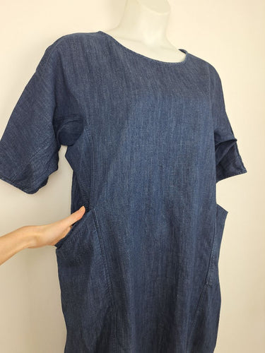 Second-Hand - Gorman Indigo Light Denim Plunge Pocket Dress Size 12 - SwapUp