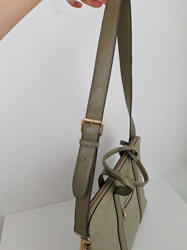 Second-Hand - Louenhide Olive Reptile Boxy Laptop Bag - SwapUp