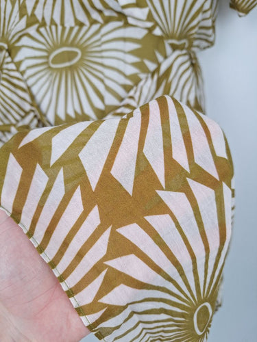 Second-Hand - Ginger & Smart Olive Pinwheel Midi Dress Size 8 - SwapUp