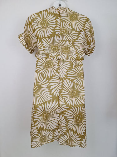Second-Hand - Ginger & Smart Olive Pinwheel Midi Dress Size 8 - SwapUp