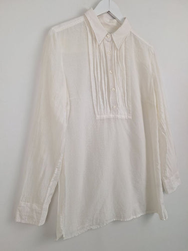 Second-Hand - Banana Republic Pleated Front Semi Sheer Shirt Size L - SwapUp