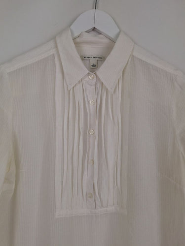 Second-Hand - Banana Republic Pleated Front Semi Sheer Shirt Size L - SwapUp