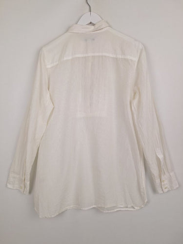 Second-Hand - Banana Republic Pleated Front Semi Sheer Shirt Size L - SwapUp