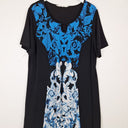 Second-Hand - Virtuelle Keyhole Cut Out Blue Flower Top Size XL - SwapUp