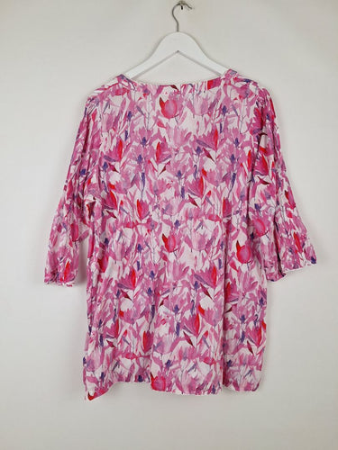 Second-Hand - Virtuelle Watercolour Tulip Pleated Blouse Size 14 - SwapUp