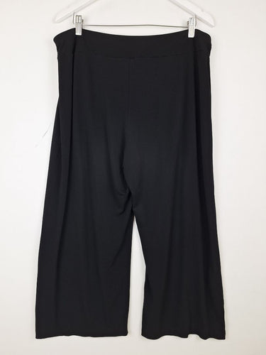 Second-Hand - Taking Shape Everyday Stretch Stud Detail Cropped Pants Size 16 - SwapUp