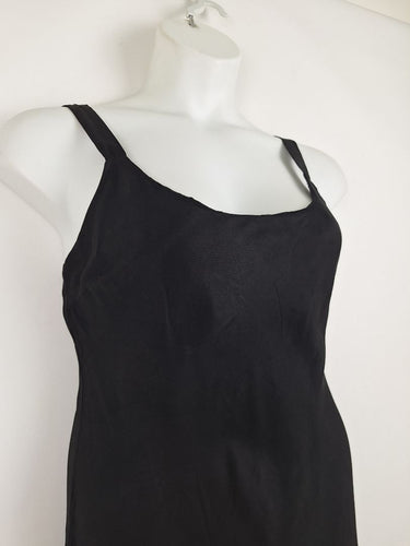 Second-Hand - Nude Lucy Refined Black Slinky Midi Dress Size L - SwapUp