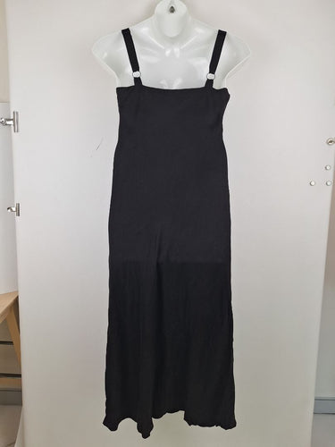 Second-Hand - Nude Lucy Refined Black Slinky Midi Dress Size L - SwapUp