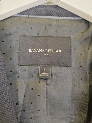 Second-Hand - Banana Republic Classic Navy Single Breasted Blazer Size XS - SwapUp
