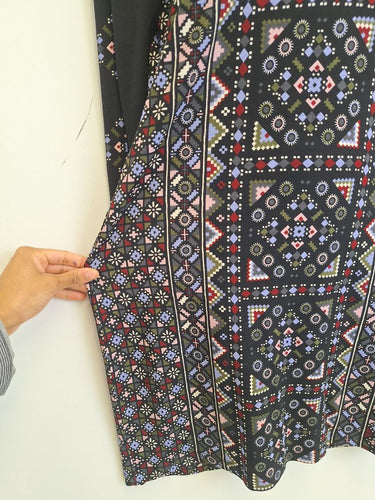 Second-Hand - Tigerlily Geometric Motif Plunge Dress Size XS - SwapUp