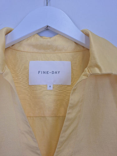 Second-Hand - Fine Day Buttercup Relaxed Collared Top Size M - SwapUp