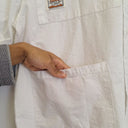 Second-Hand - House of Darwin Crisp White Outdoorsy Shirt Size M - SwapUp