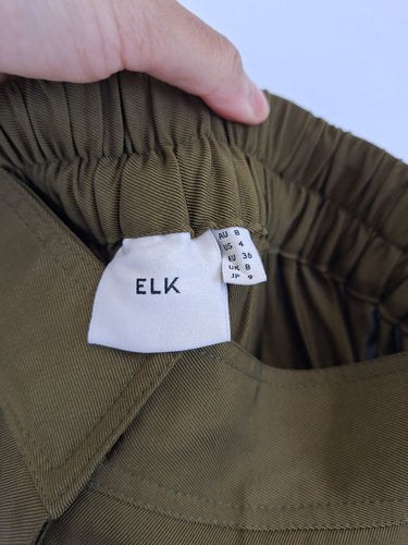 Second-Hand - Elk Olive Kiiltava Tapered Pants Pants Size 8 - SwapUp
