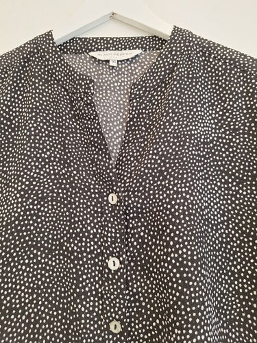 Second-Hand - Black Pepper Breezy Spotted Casual Blouse Size 16 - SwapUp