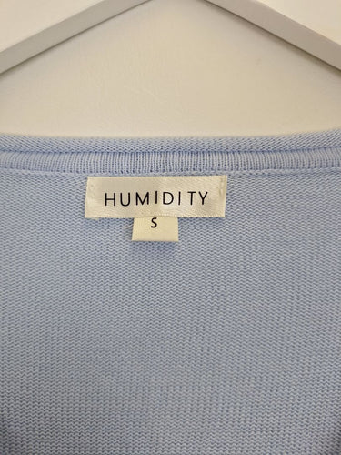 Second-Hand - Humidity Sky Blue Relaxed Knit Top Size S - SwapUp