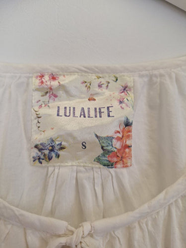 Second-Hand - Lulalife Beaded Tassel Pearl White Blouse Size S - SwapUp