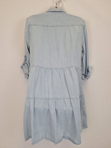 Second-Hand - Velvet Heart Light Chambray Tiered Shirt Dress Size S - SwapUp