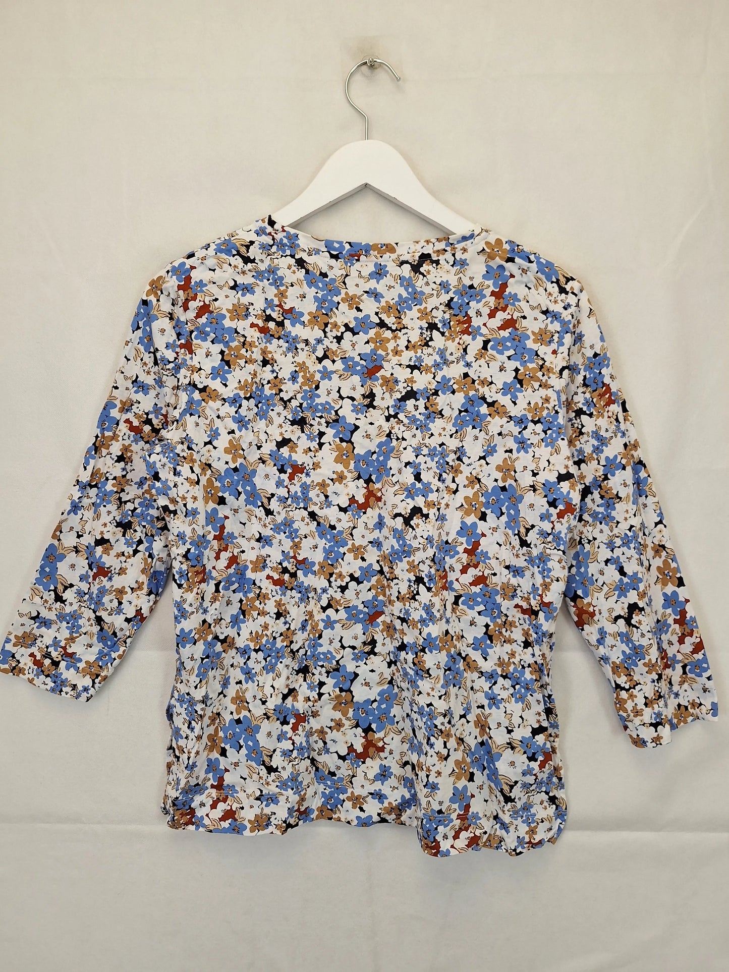 Sportscraft Floral 3/4 Sleeve Casual T-shirt Size S by SwapUp-Online Second Hand Store-Online Thrift Store