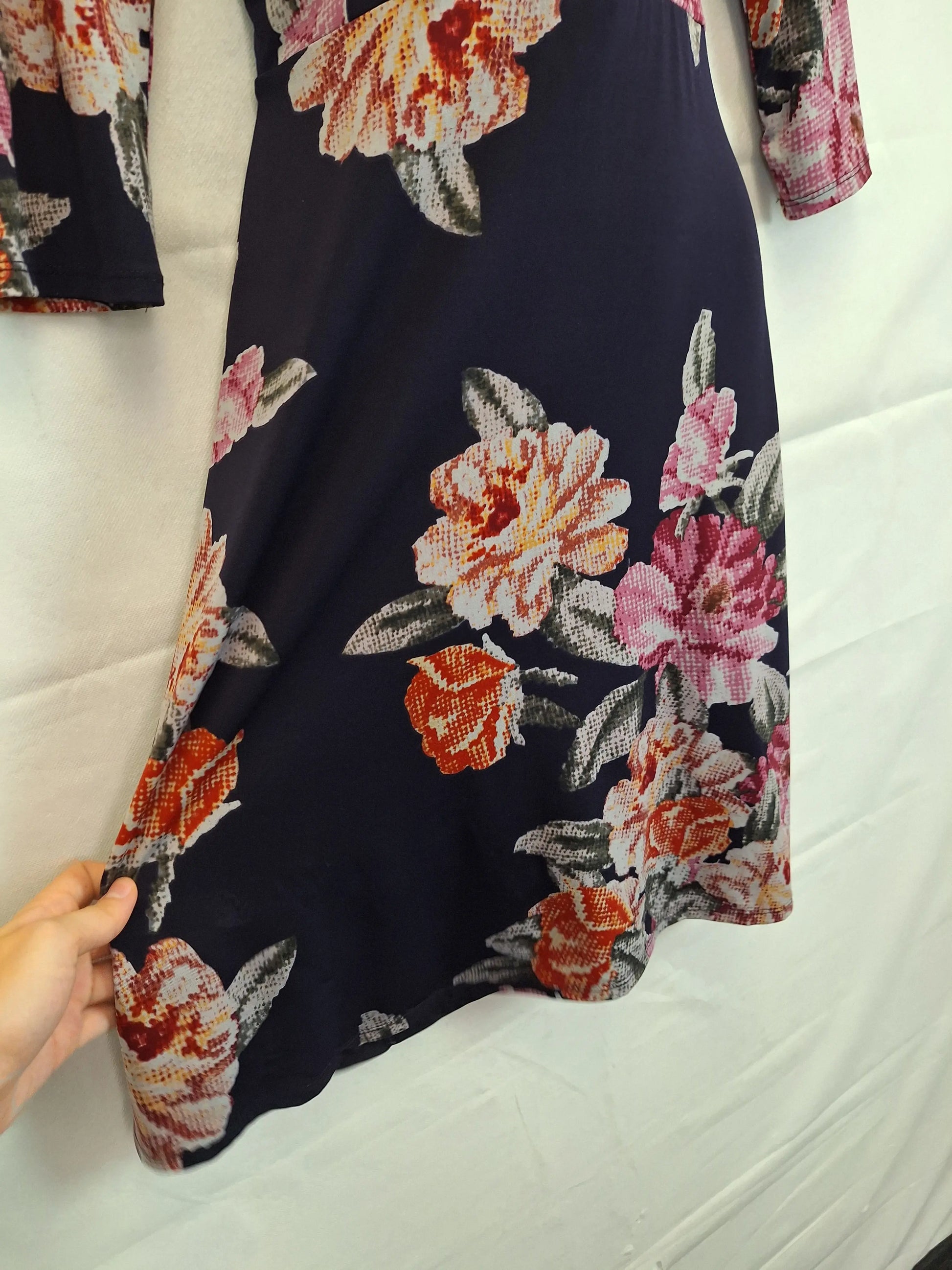 Leona Edmiston Elegant 3/4 Sleeve Floral Midi Dress Size 10 by SwapUp-Online Second Hand Store-Online Thrift Store