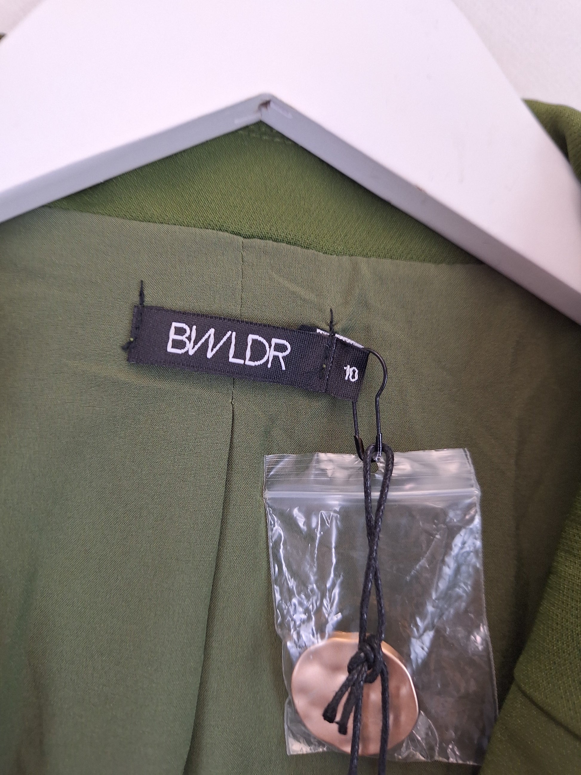 BWLDR Stylish Shiny Khaki Blazer Size 10 by SwapUp-Online Second Hand Store-Online Thrift Store