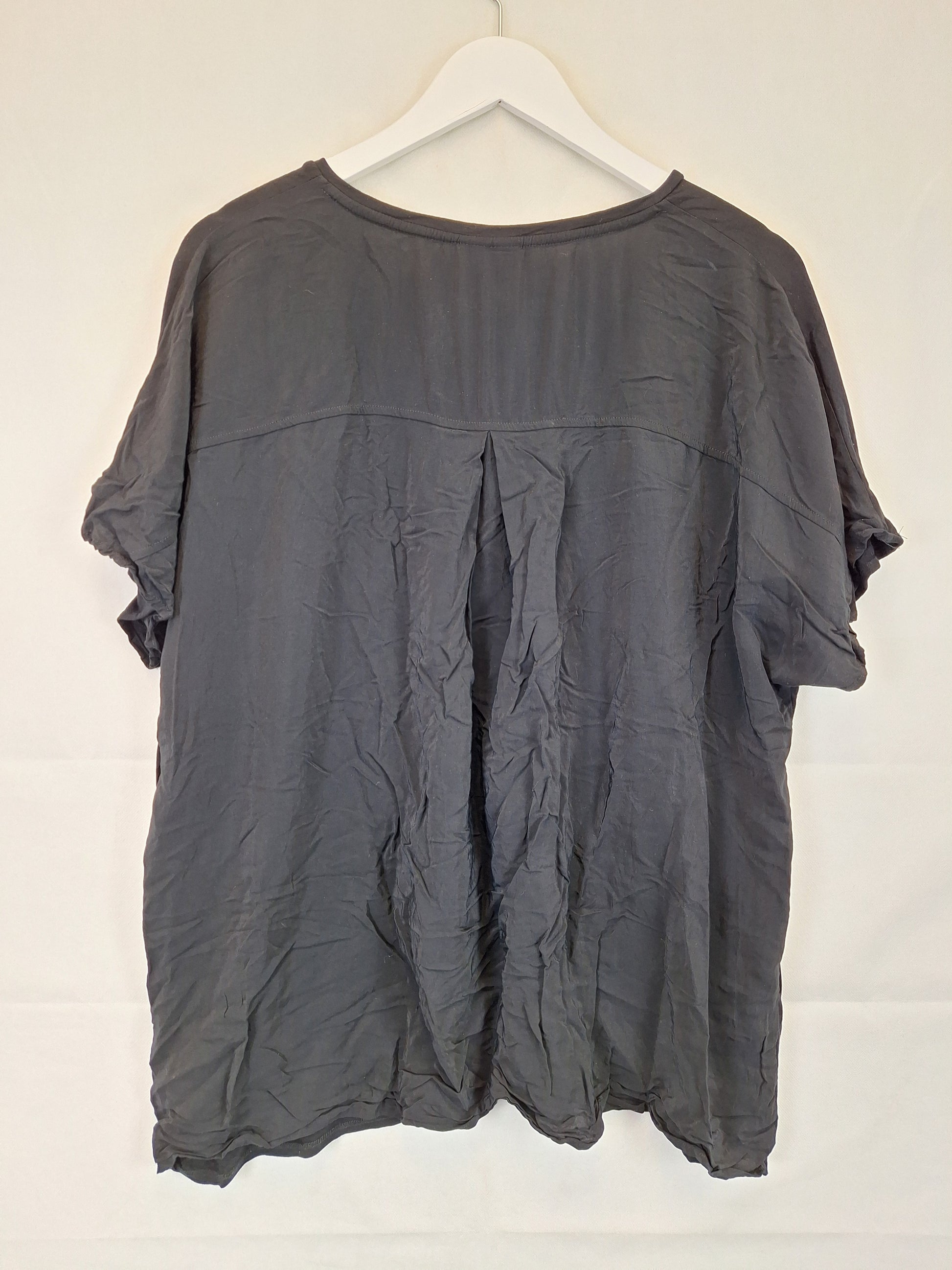 Seed Two Fabric V Neck Top Size XL by SwapUp-Online Second Hand Store-Online Thrift Store