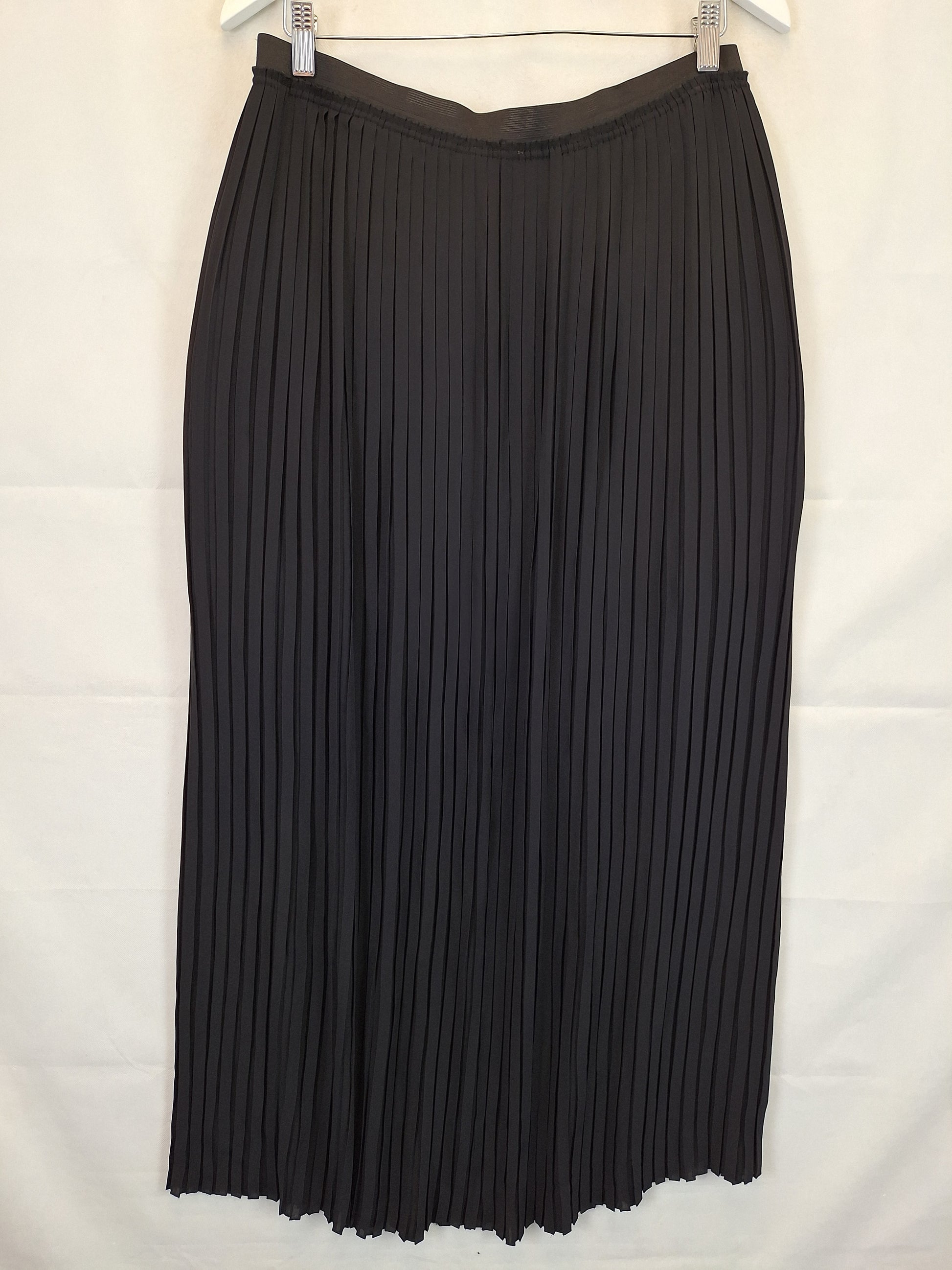 Witchery Classic Mini Pleat Midi Skirt Size 14 by SwapUp-Online Second Hand Store-Online Thrift Store