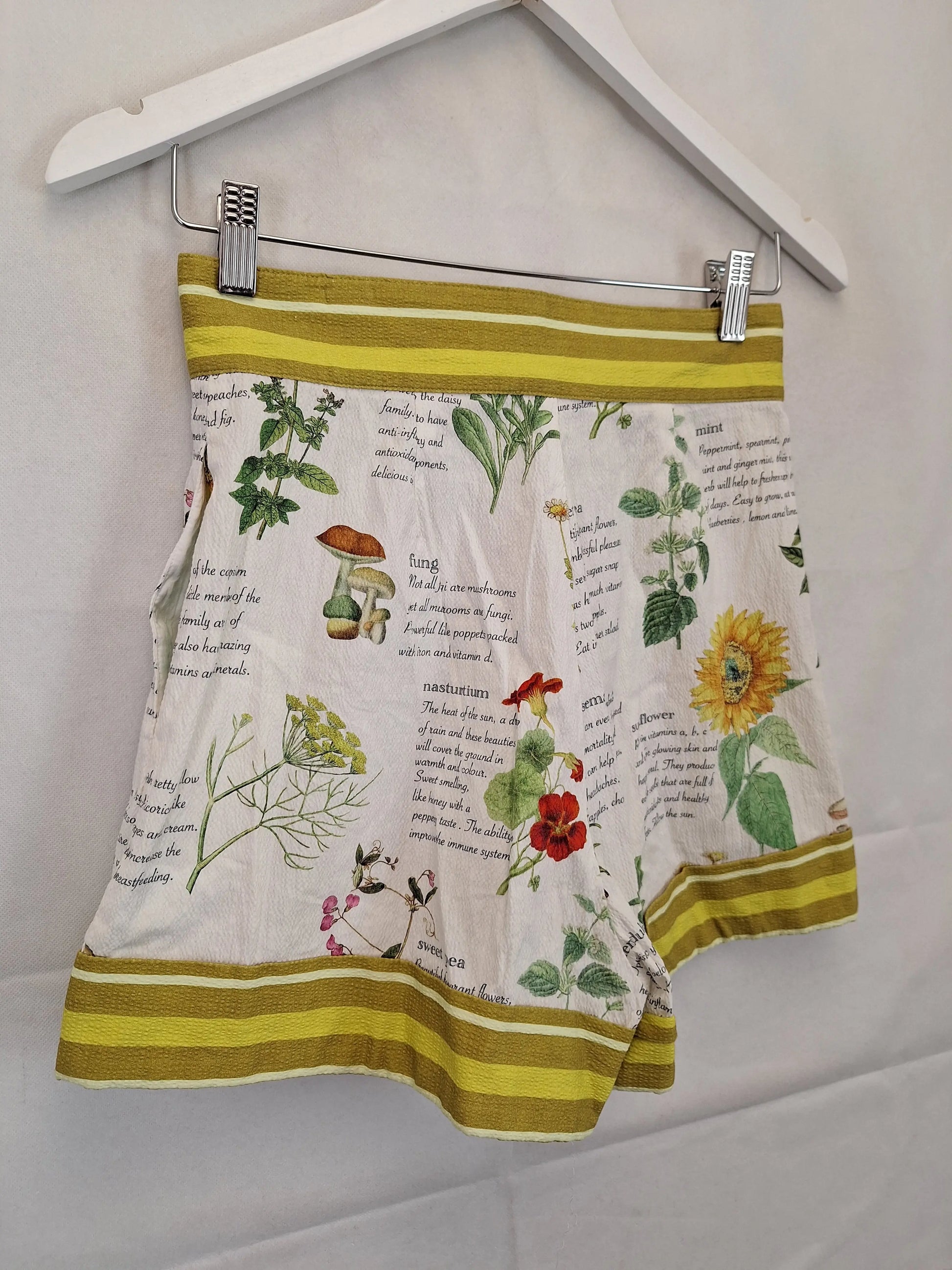 Alemais Rosie Fauna Cotton Shorts Size 6 by SwapUp-Online Second Hand Store-Online Thrift Store