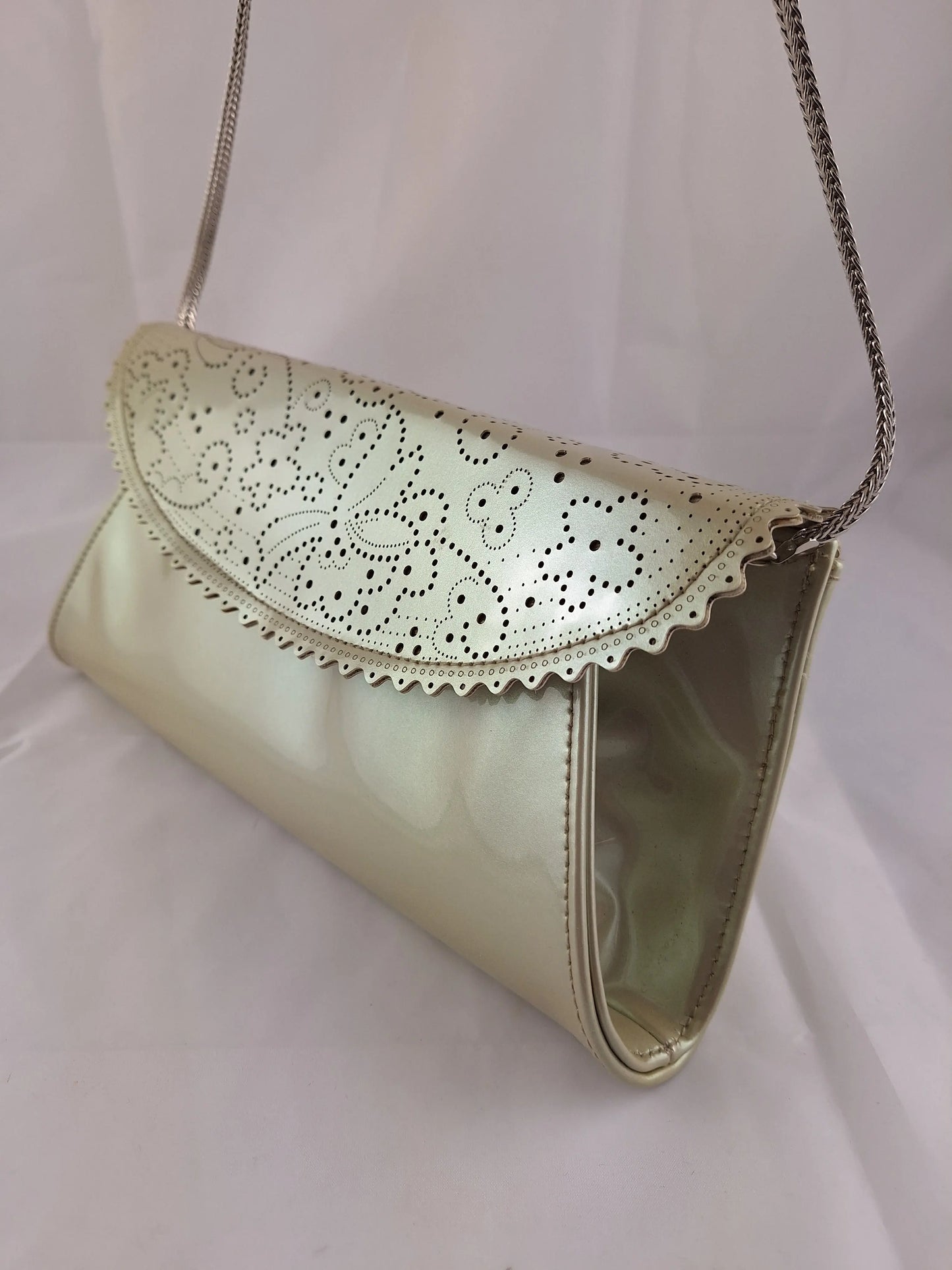Anthea Crawford Champagne Metallic Clutch Bag Size OSFA by SwapUp-Online Second Hand Store-Online Thrift Store