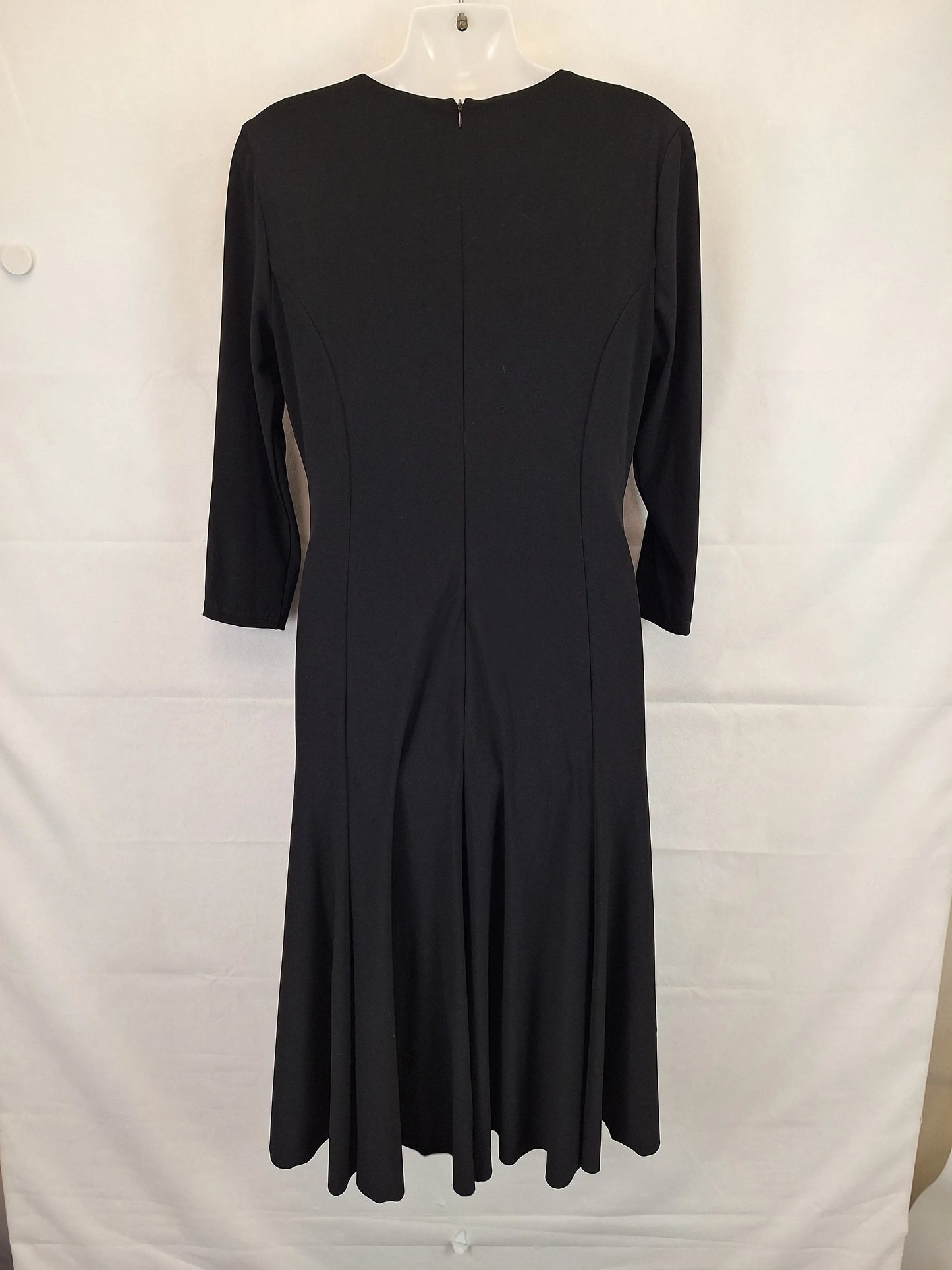 Anthea Crawford Sophisticated Simple V Neck  Dress Size 10 by SwapUp-Online Second Hand Store-Online Thrift Store