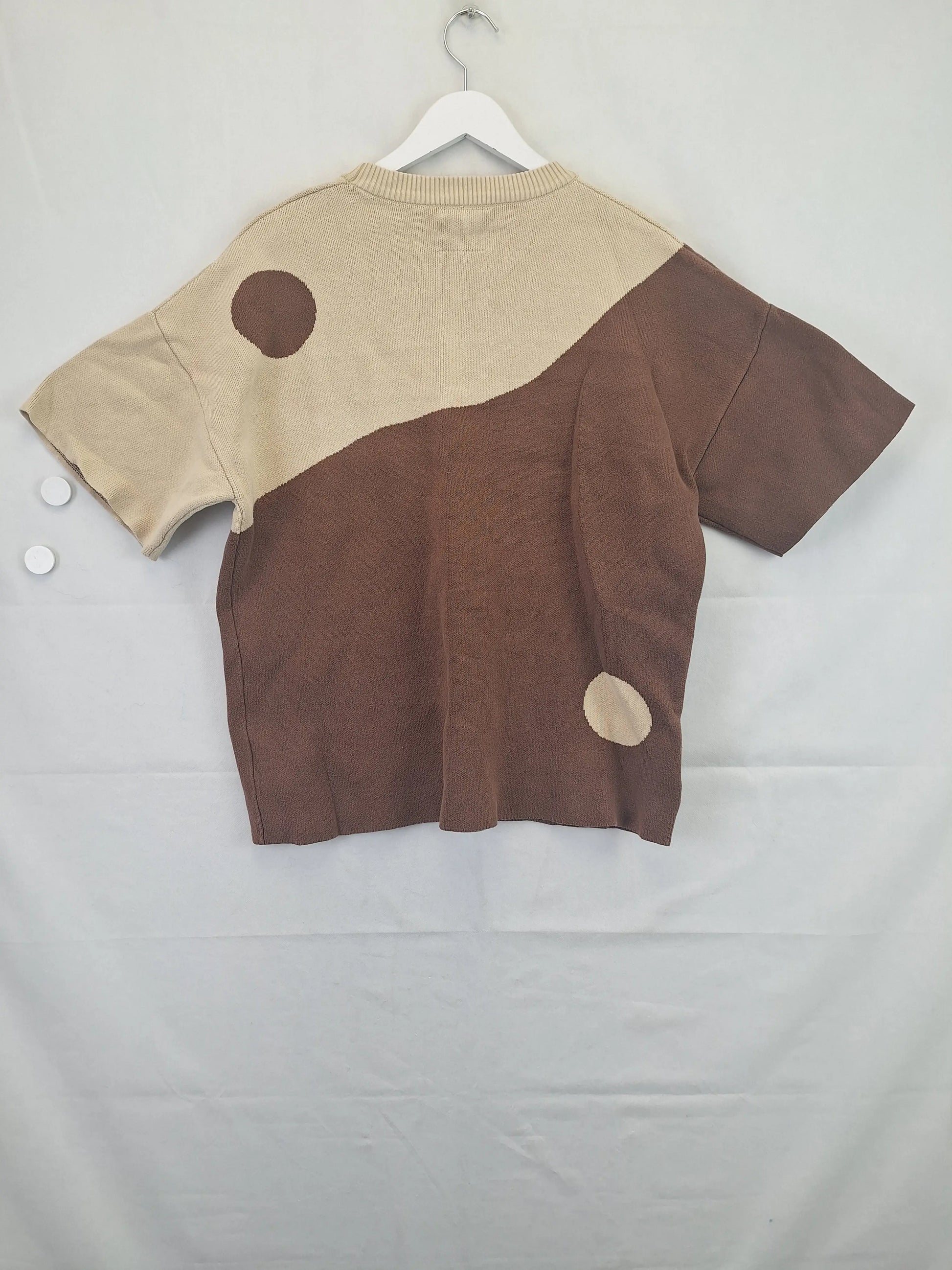 Assorted Brands Essential Caramel Yin And Yang T-shirt Size M by SwapUp-Online Second Hand Store-Online Thrift Store