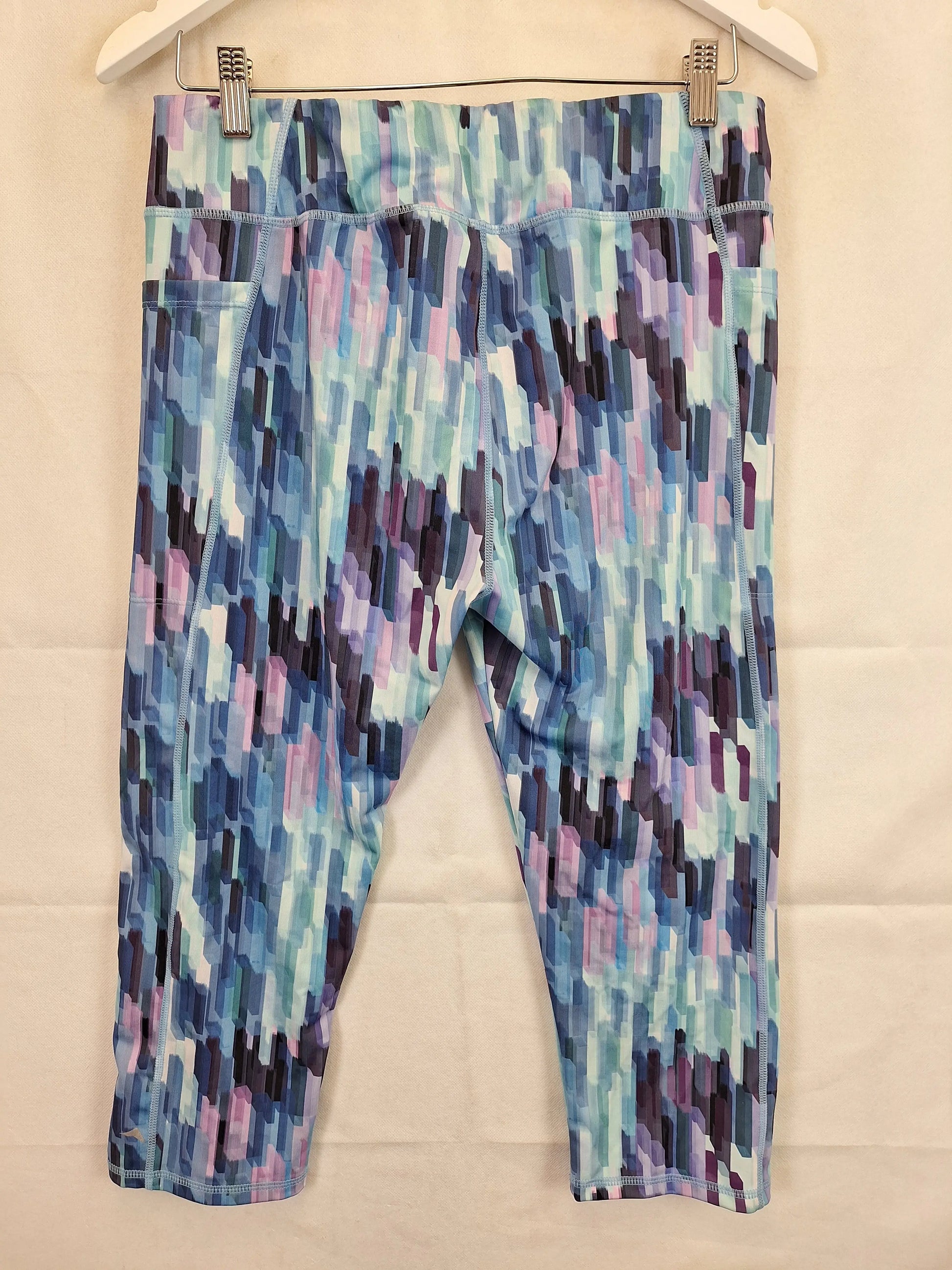 Assorted Brands Watercolour Essential Active Leggings Size M by SwapUp-Online Second Hand Store-Online Thrift Store