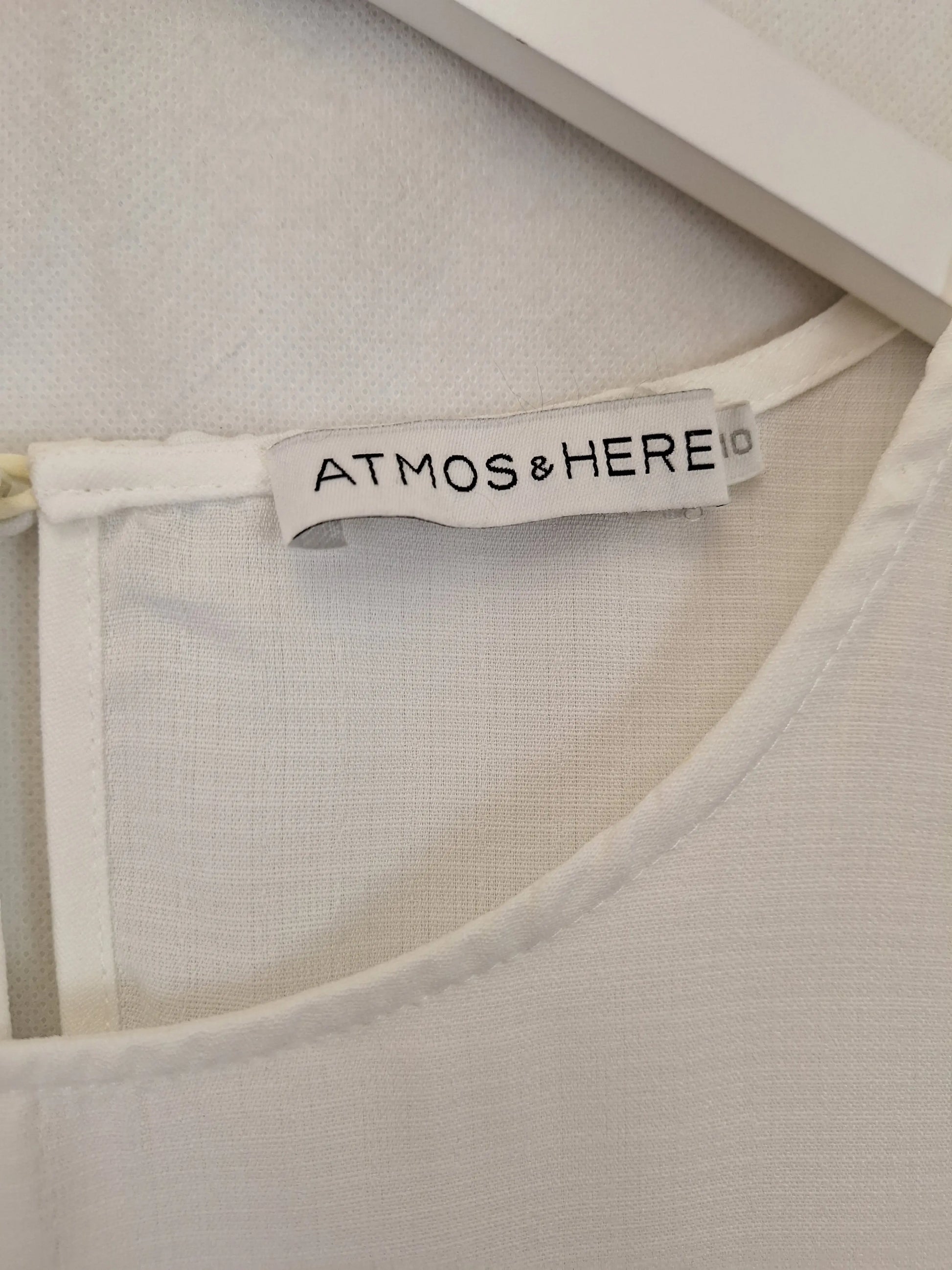 Atmos & Here Textured Sheer Scoop Top Size 10 by SwapUp-Online Second Hand Store-Online Thrift Store