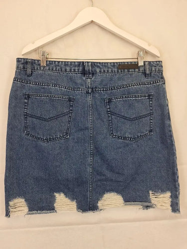 Bettina Liano Contrast Wash Distressed Denim Skirt Size 16 by SwapUp-Online Second Hand Store-Online Thrift Store