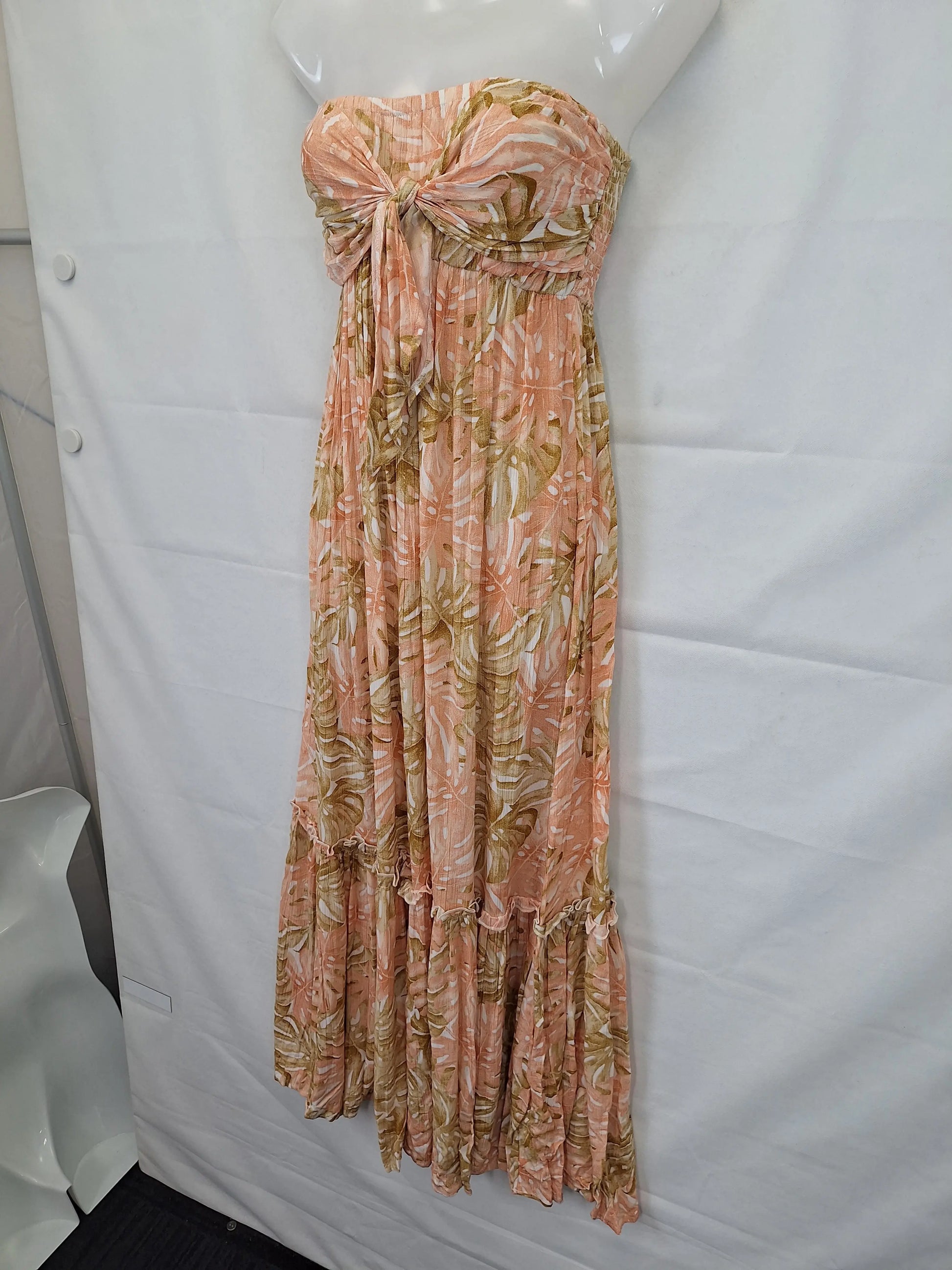 Billabong Strapless Palm Maxi Dress Size 6 by SwapUp-Online Second Hand Store-Online Thrift Store