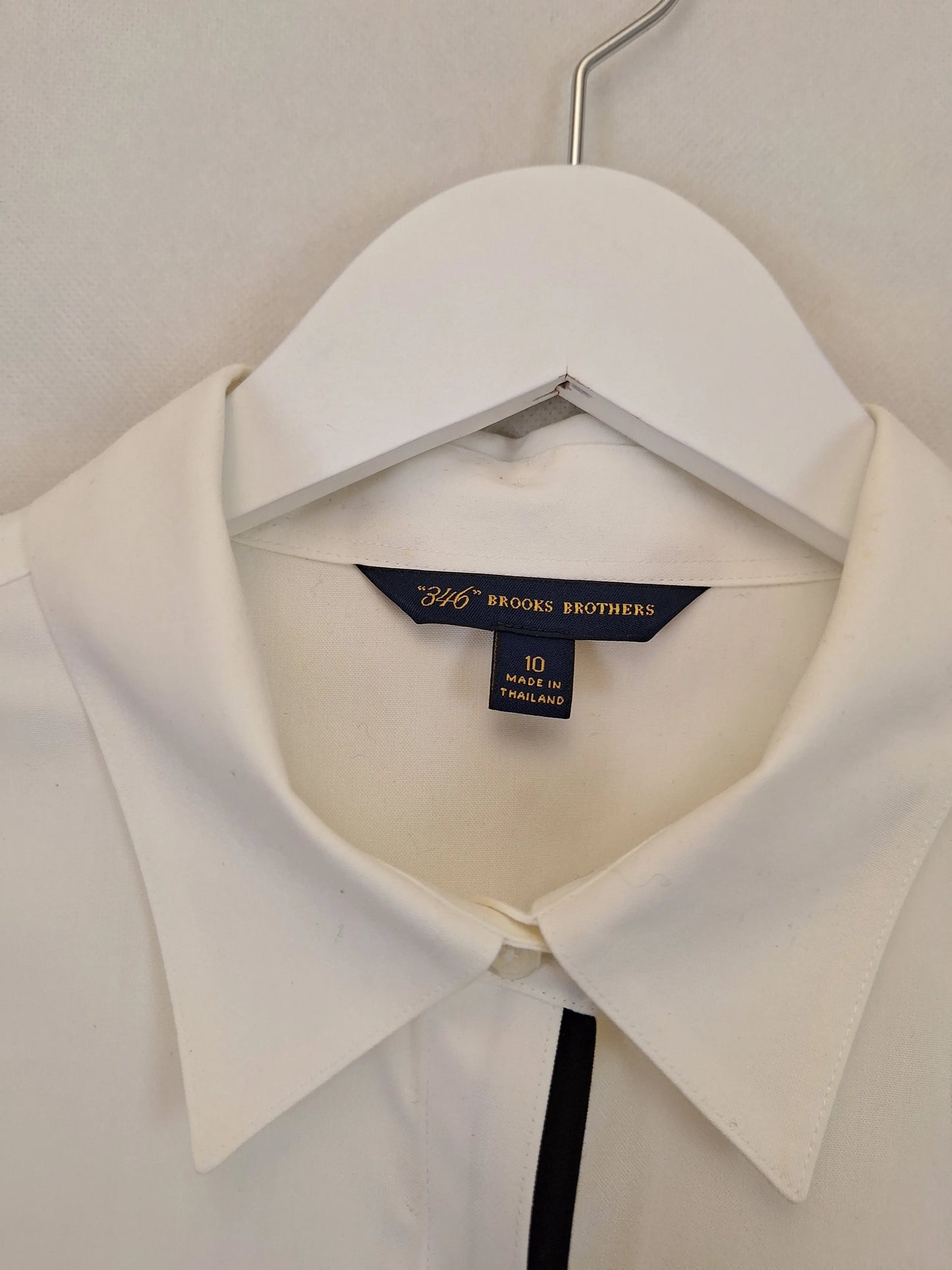 Brooks Brothers Sophisticated Contrast Lined Shirt Size 10 by SwapUp-Online Second Hand Store-Online Thrift Store