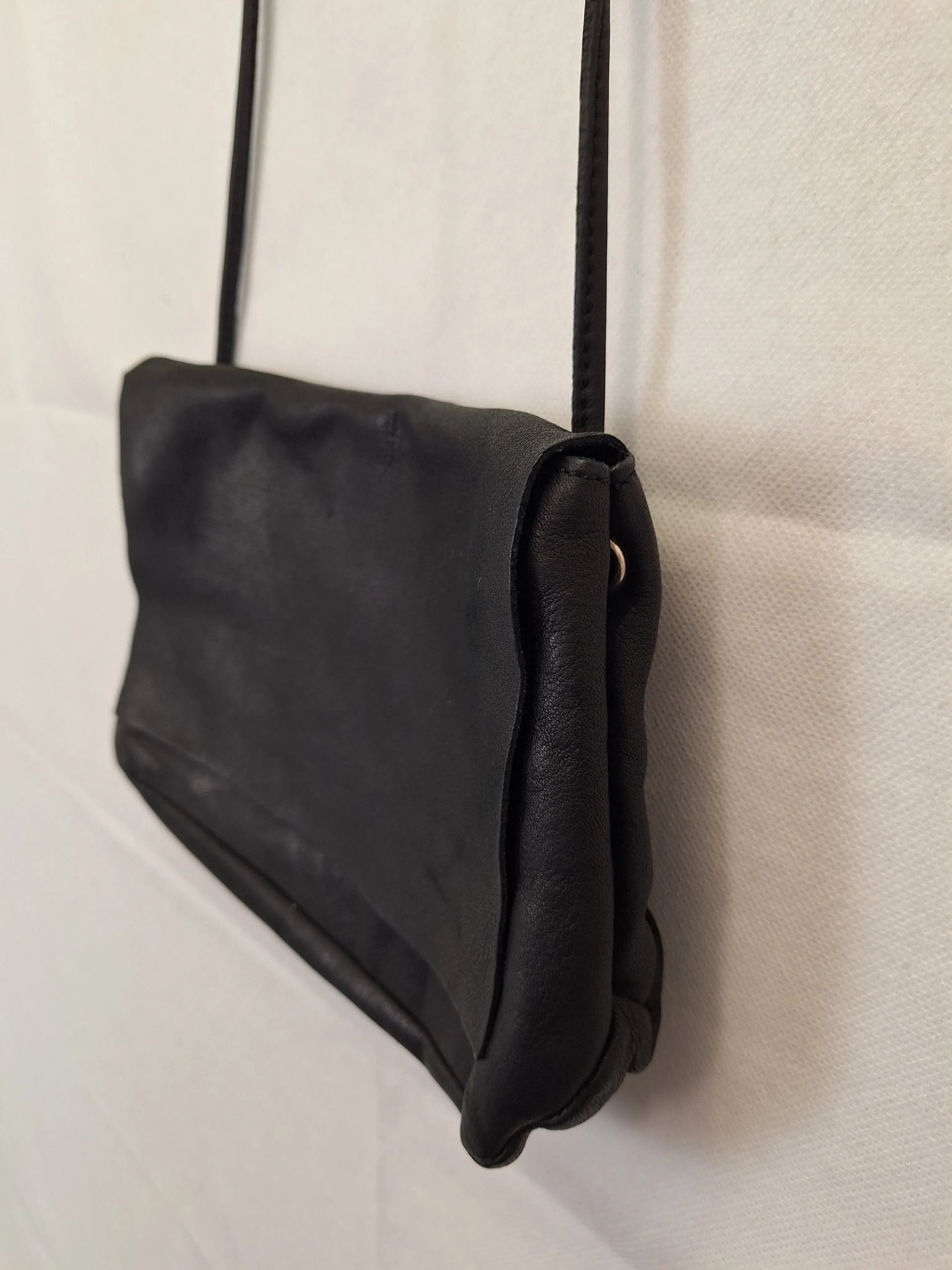 Cos soft outlet leather shoulder bag