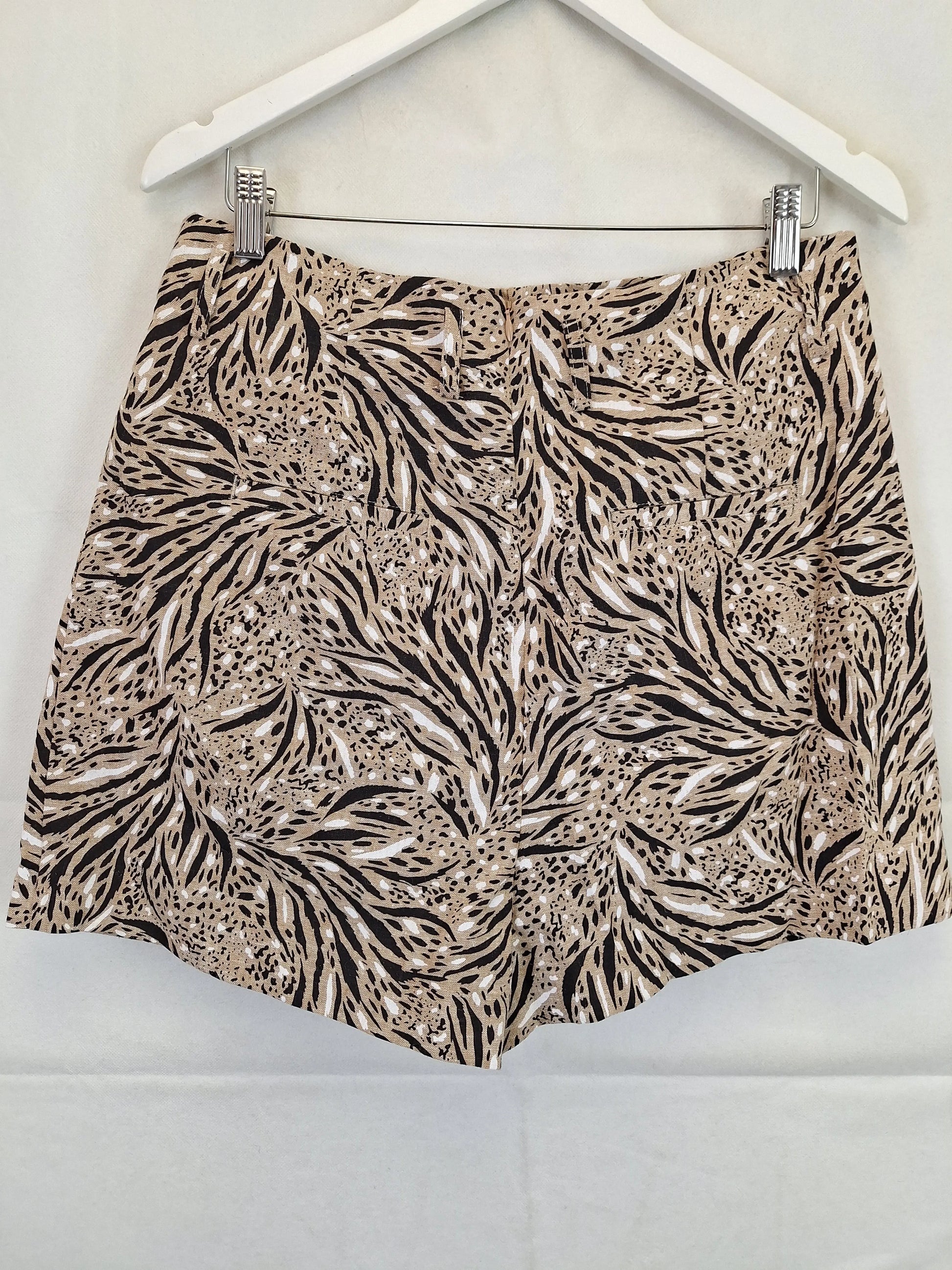 Cable Linen Blend A-line Shorts Size M by SwapUp-Online Second Hand Store-Online Thrift Store