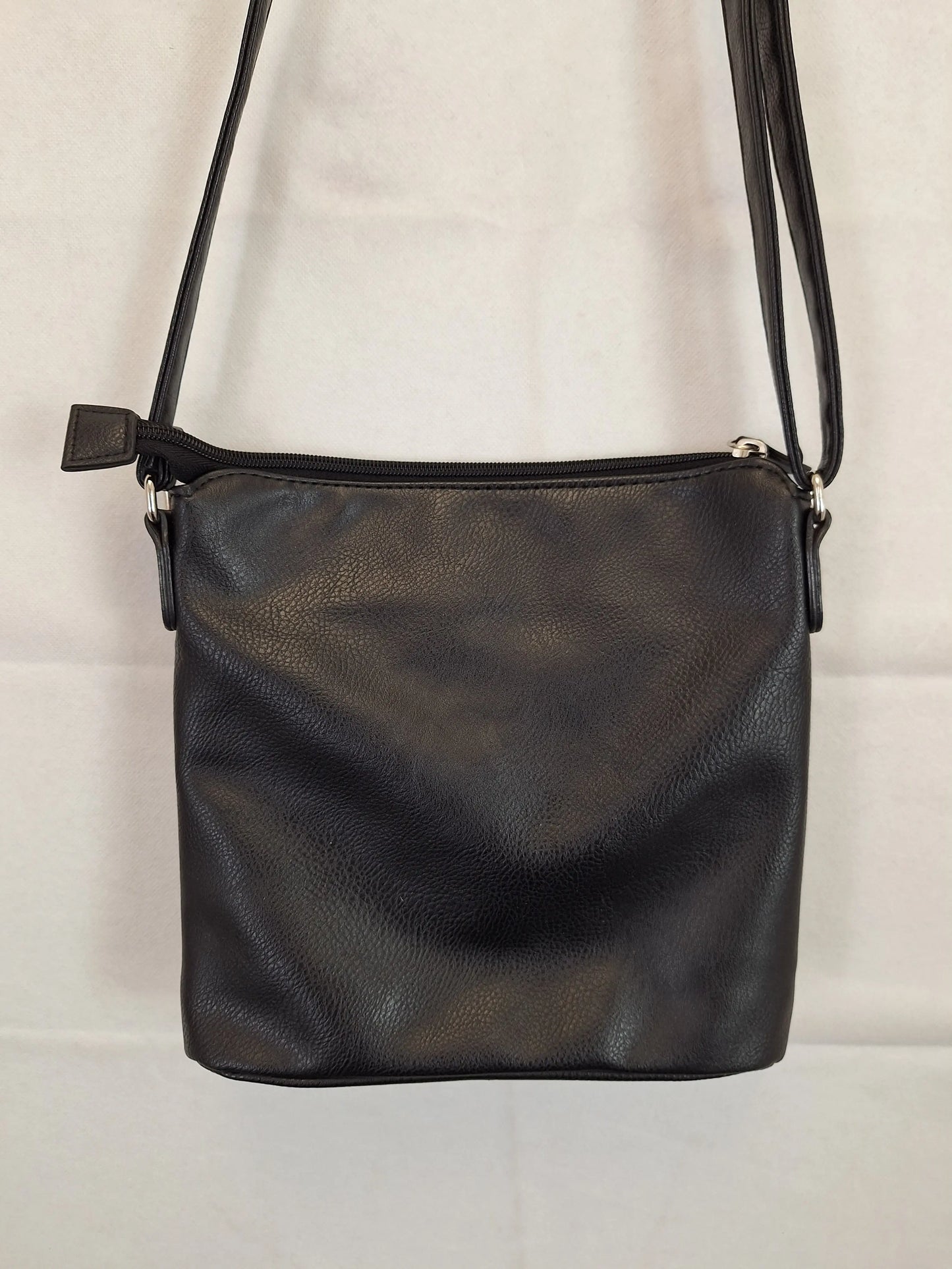 Cabrelli Pocket Crossbody Bag Size OSFA by SwapUp-Online Second Hand Store-Online Thrift Store