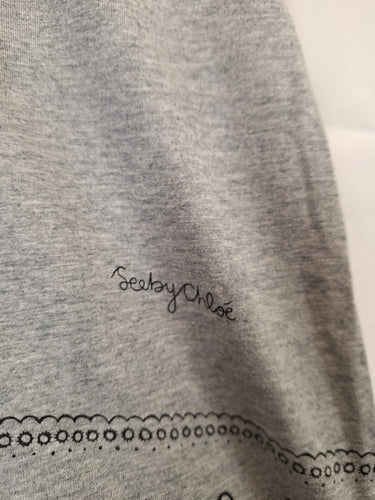 Chloé Essential V Neck T-shirt Size 10 by SwapUp-Online Second Hand Store-Online Thrift Store