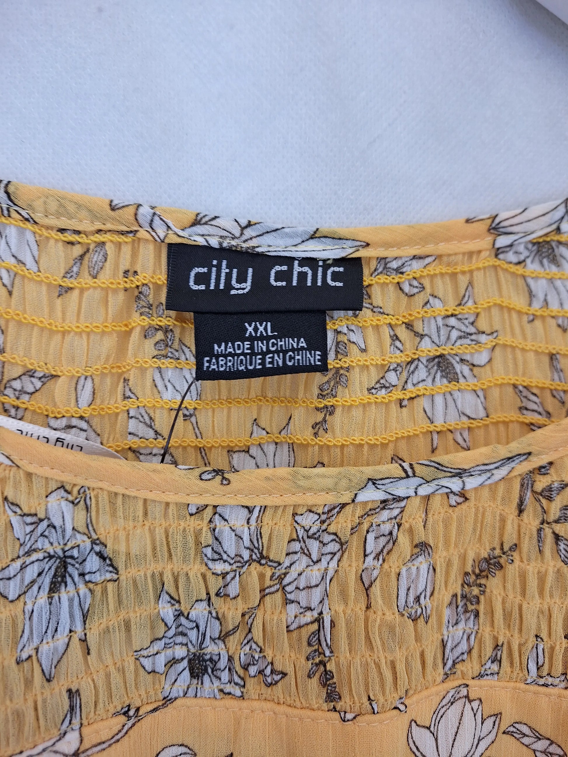 City Chic Amber Floral Frilled Sleeve Blouse Size 24 by SwapUp-Online Second Hand Store-Online Thrift Store