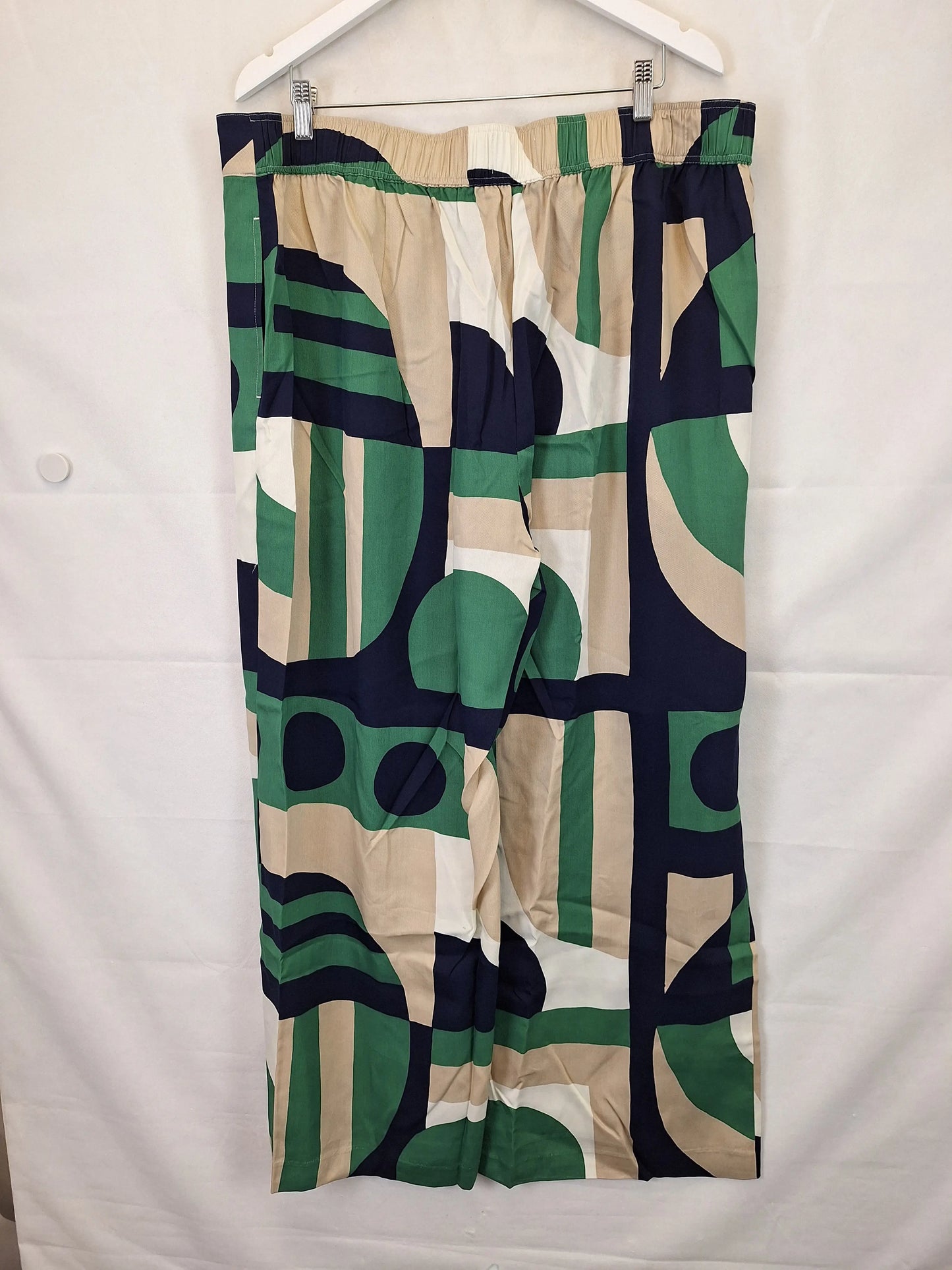 Commonry Scarf Print Relaxed Pants Size 18 by SwapUp-Online Second Hand Store-Online Thrift Store