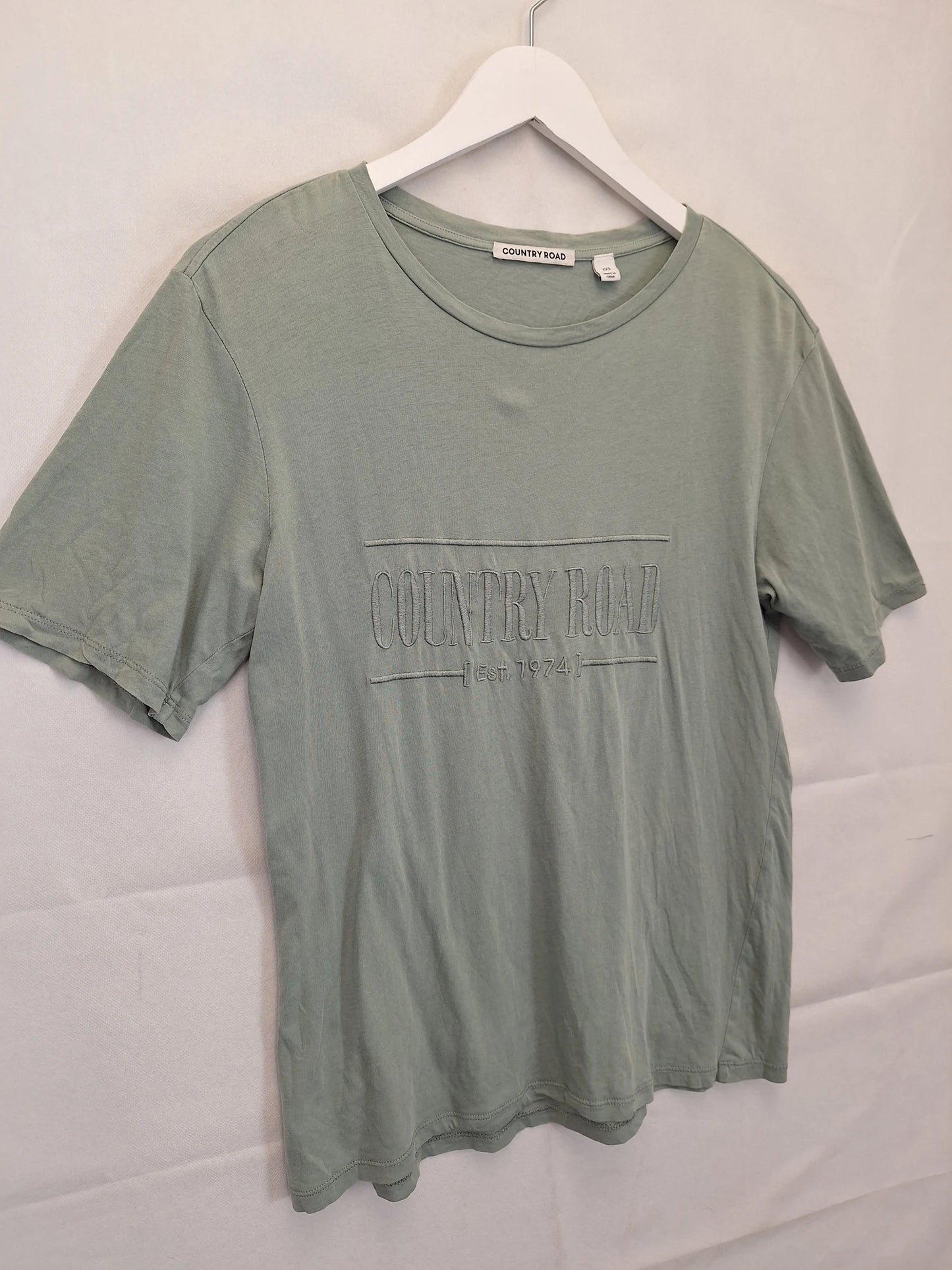 Country Road Branded Embroidered Classic T-shirt Size XXS by SwapUp-Online Second Hand Store-Online Thrift Store