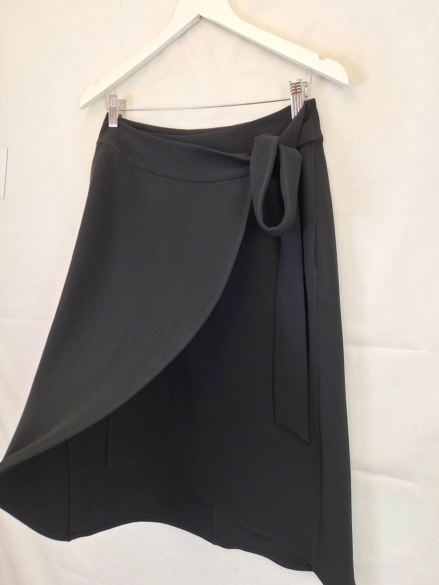 Country Road Classic Wrap Style Midi Skirt Size 6 by SwapUp-Online Second Hand Store-Online Thrift Store