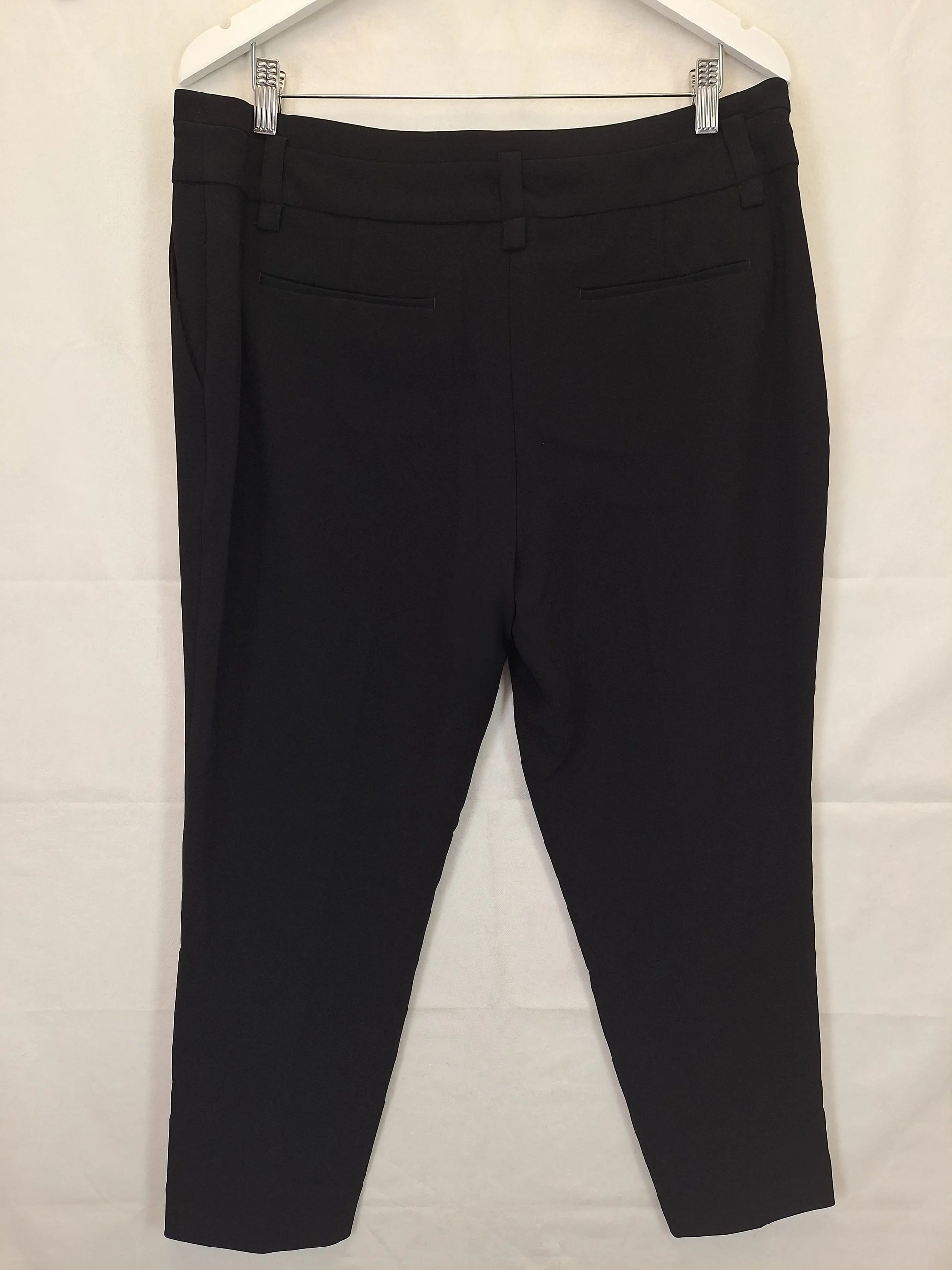 Country Road Cropped Cigarette Work Pants Size 14 – SwapUp