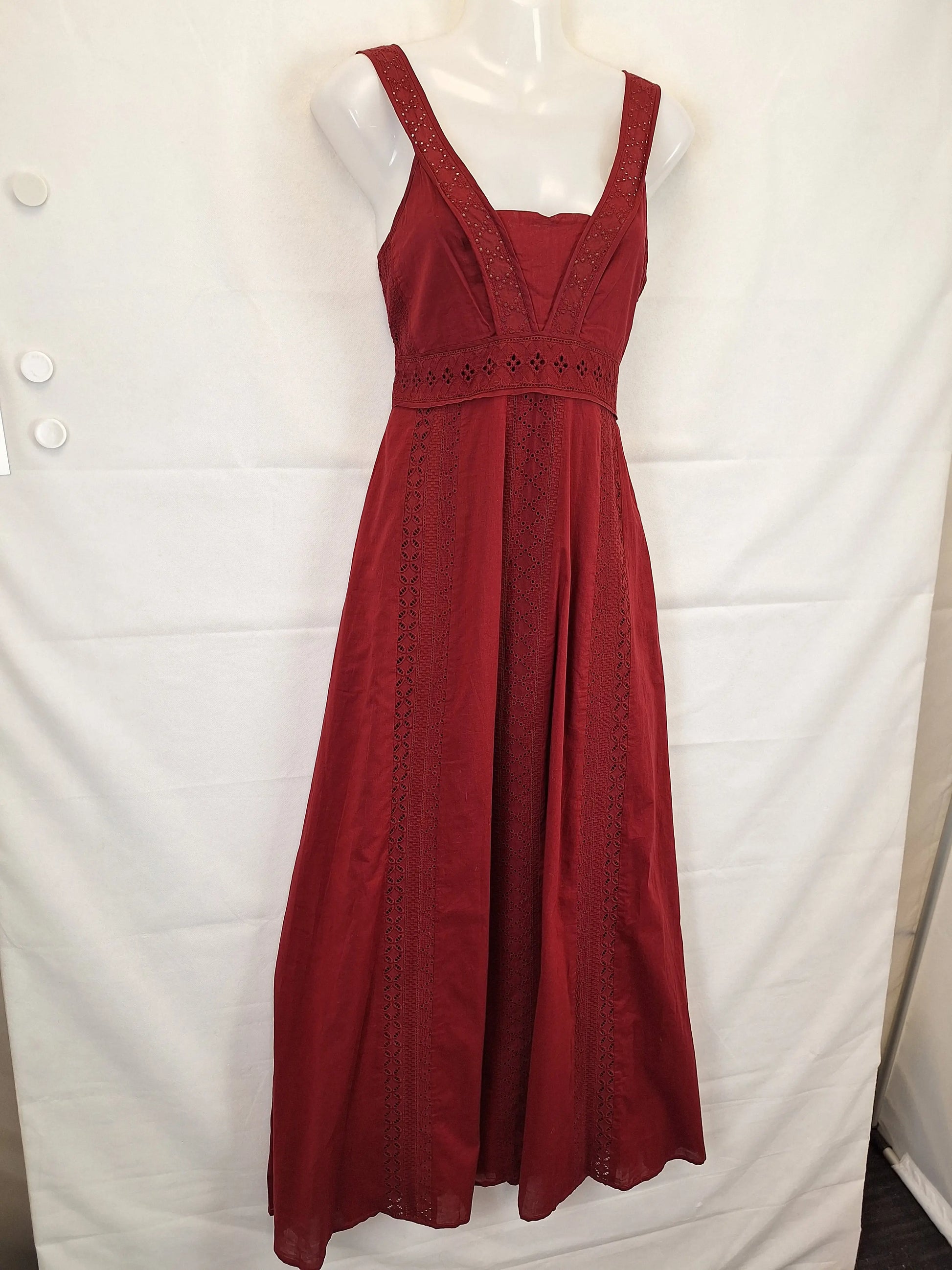 Country Road Elegant Tonal Broderie Maxi Dress Size 10 by SwapUp-Online Second Hand Store-Online Thrift Store