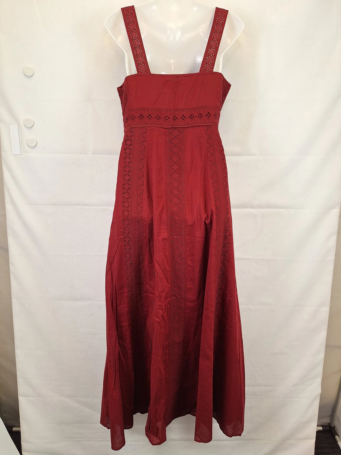 Country Road Elegant Tonal Broderie Maxi Dress Size 10 by SwapUp-Online Second Hand Store-Online Thrift Store