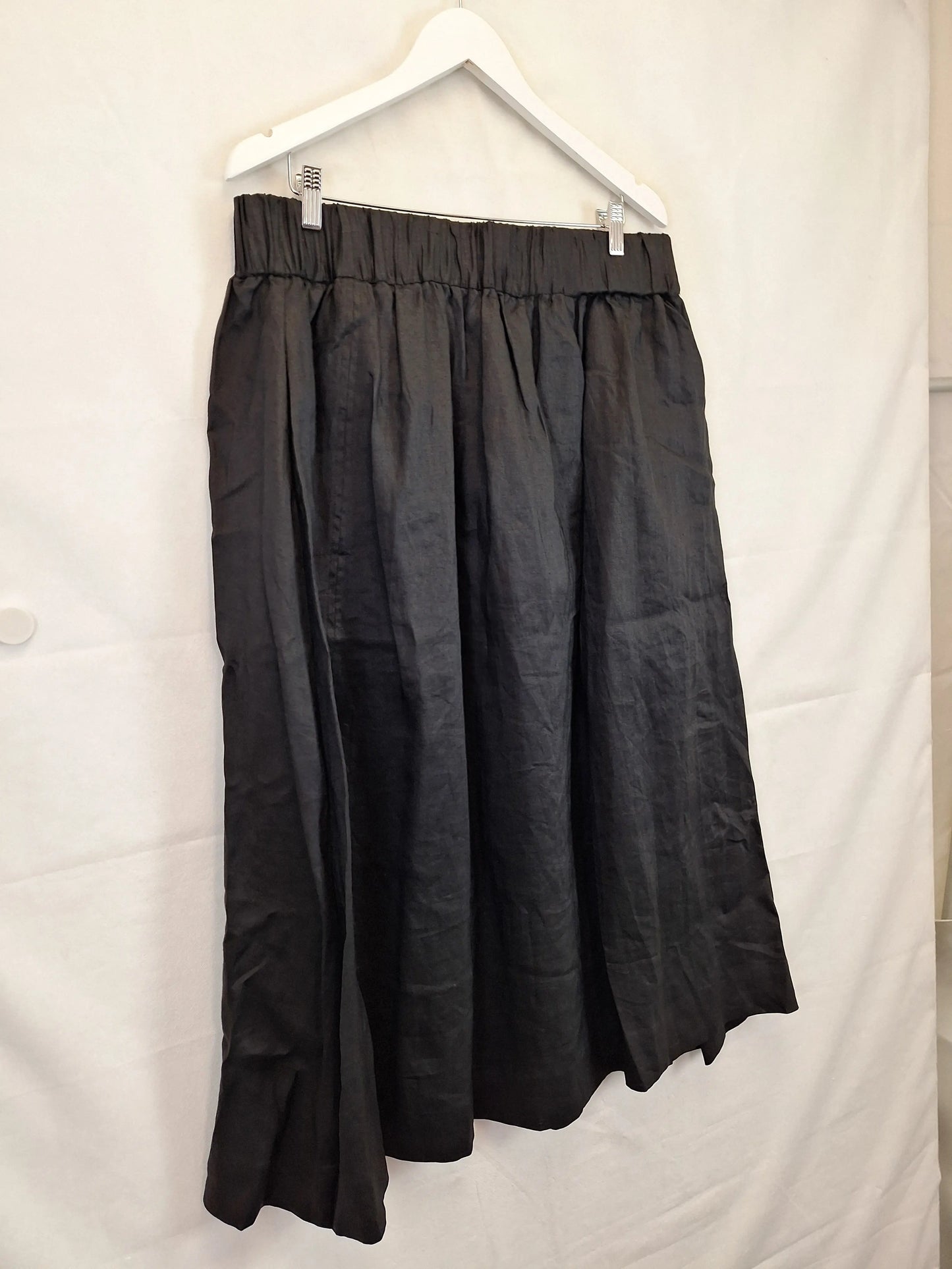Country Road Graceful Lightweight A Line Midi Skirt Size 16 by SwapUp-Online Second Hand Store-Online Thrift Store