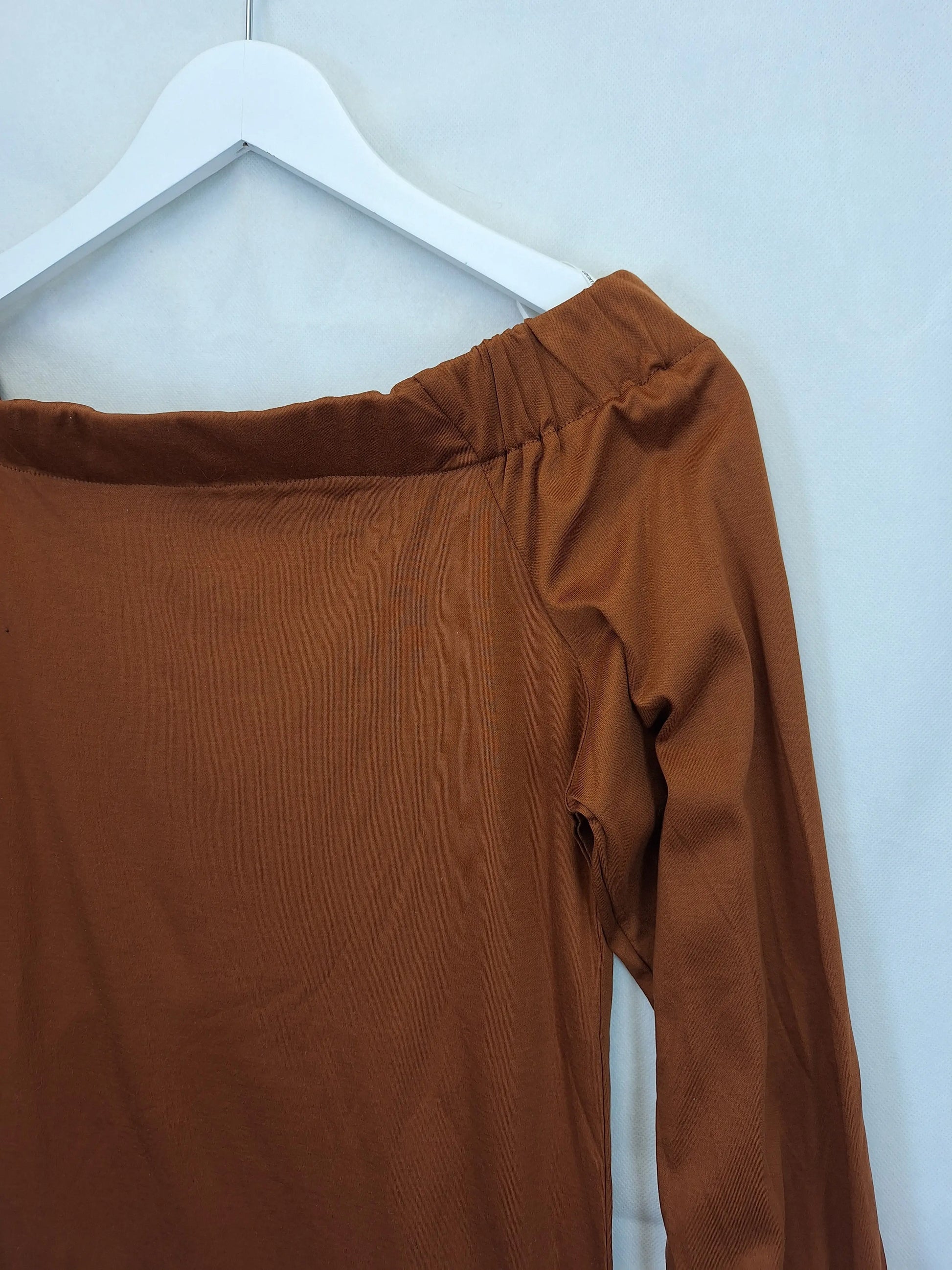 Country Road Rust Off Shoulder Top Size XXS by SwapUp-Online Second Hand Store-Online Thrift Store