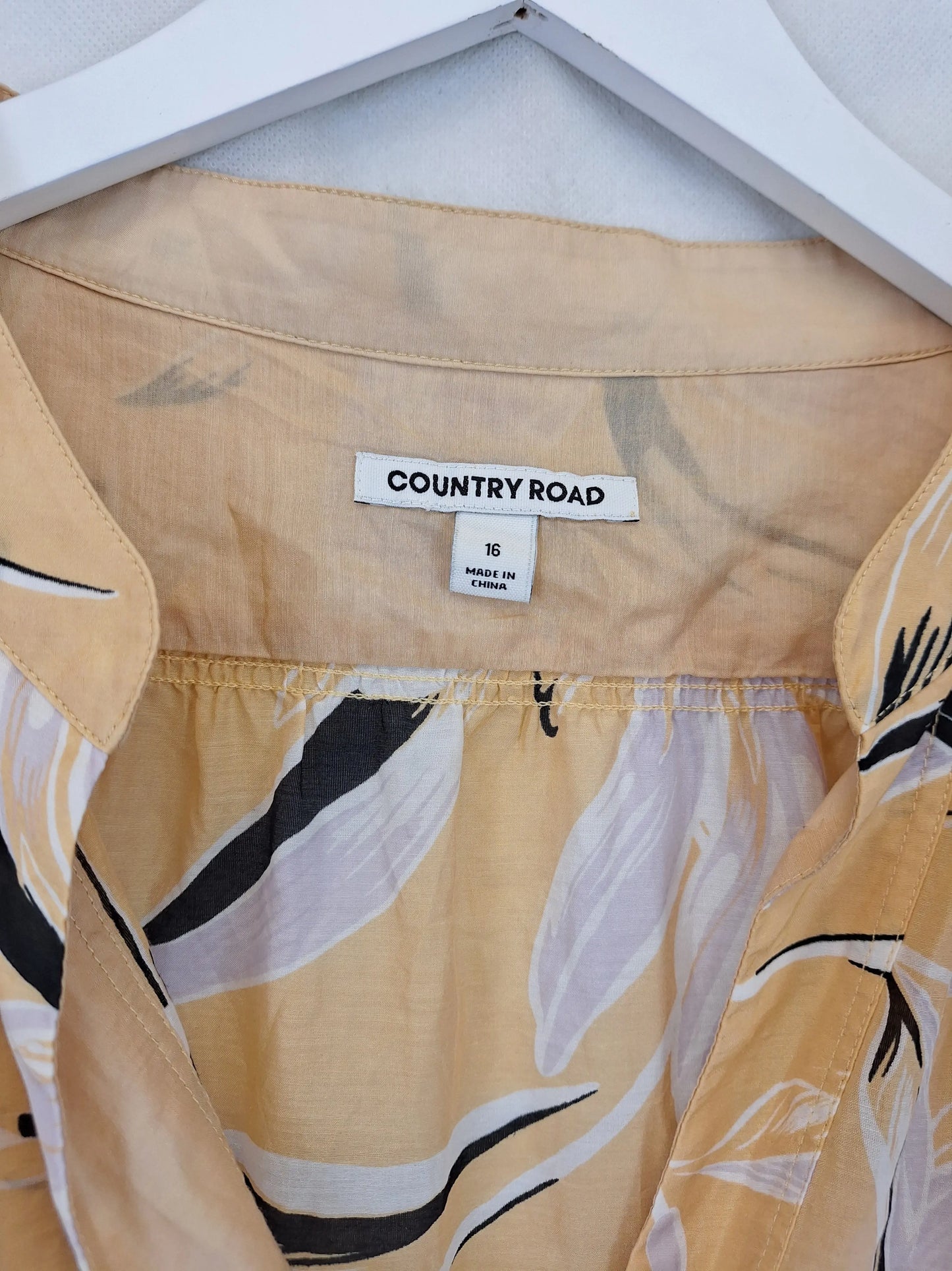 Country Road Sheer Balloon Sleeve Top Size 16 – SwapUp